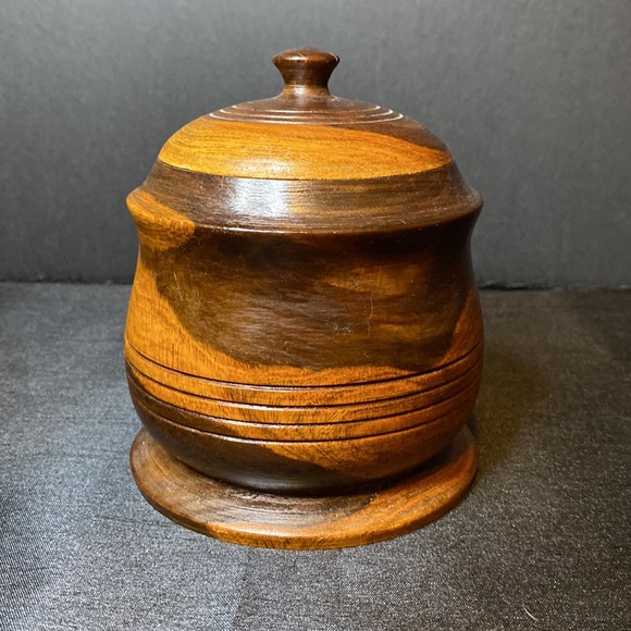 Vintage Hand Turned Wooden Container - Picture 4 of 11